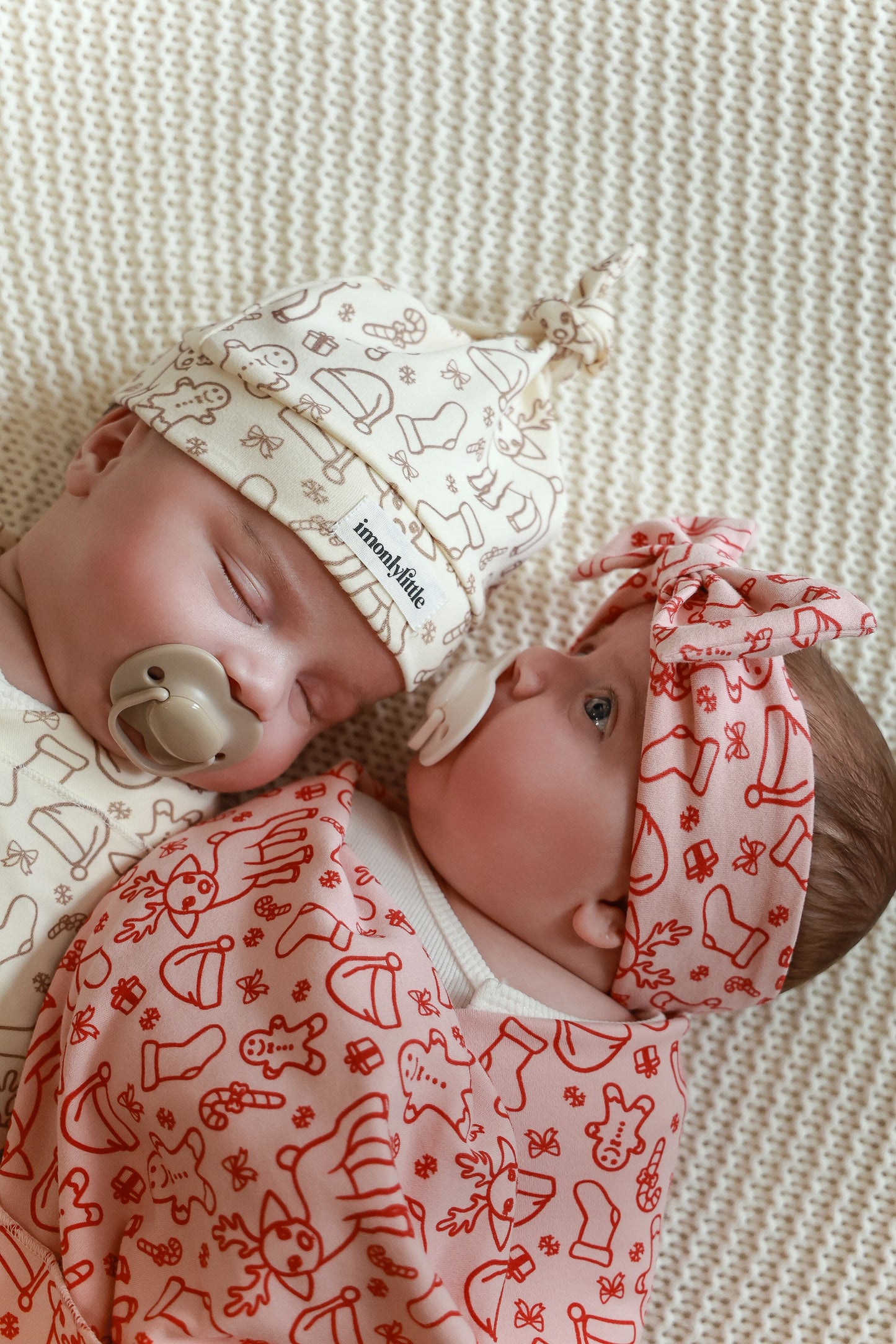 Merry Swaddle & Bow Set