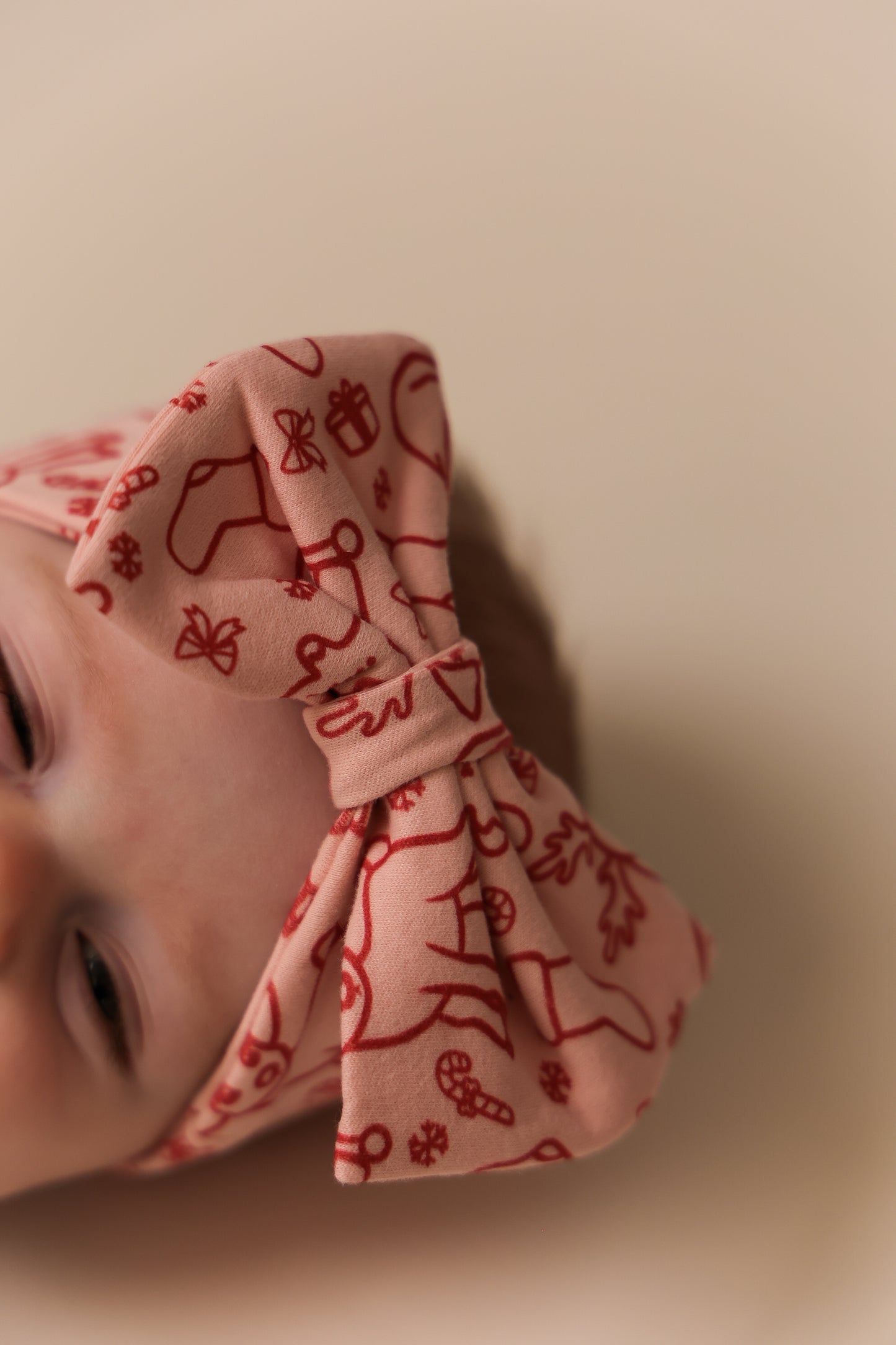 Merry Swaddle & Bow Set