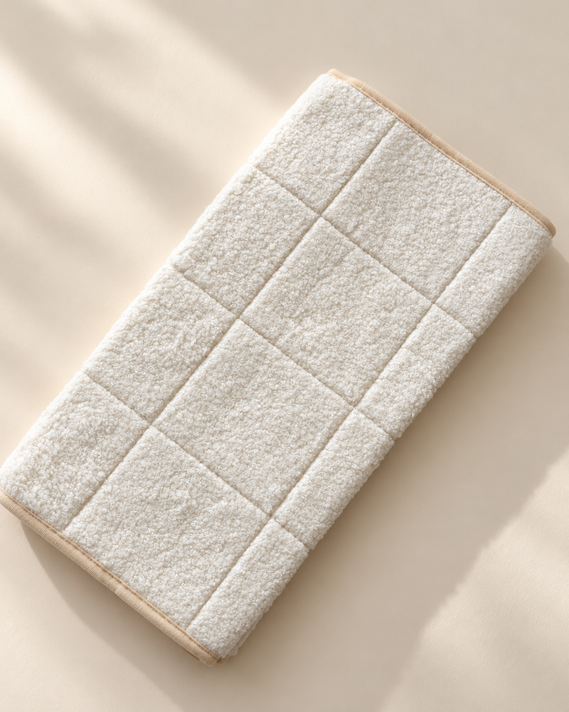 Sample Rolled Bouclé Change Pad