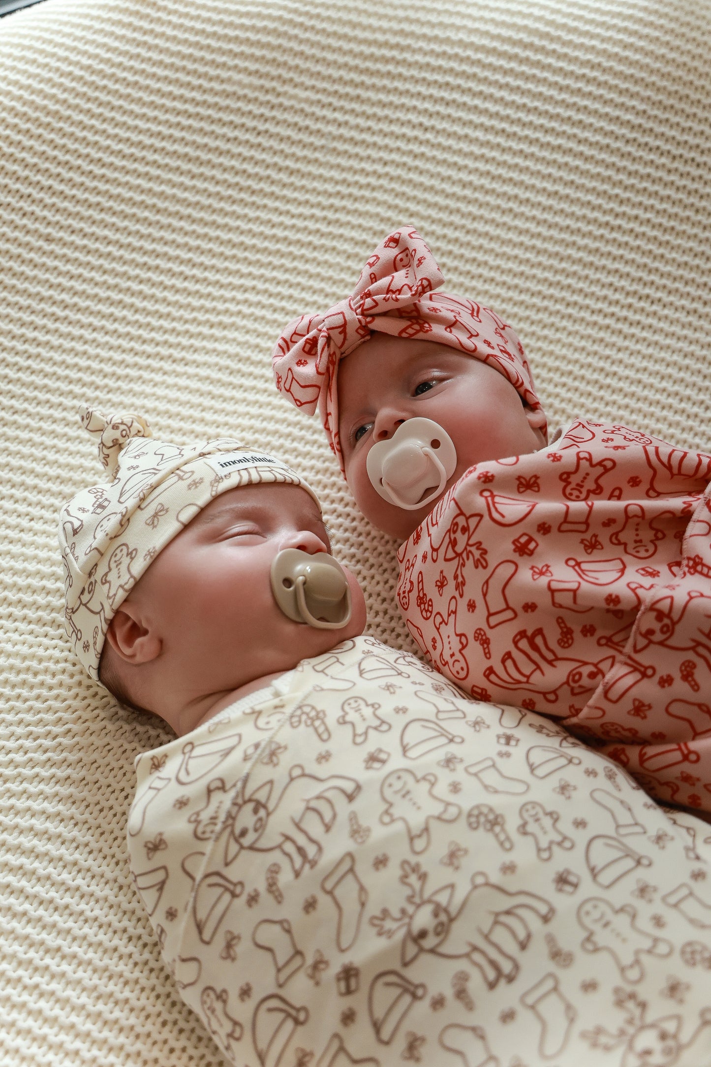 Merry Swaddle & Bow Set
