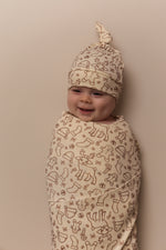 Merry Swaddle & Beanie Set