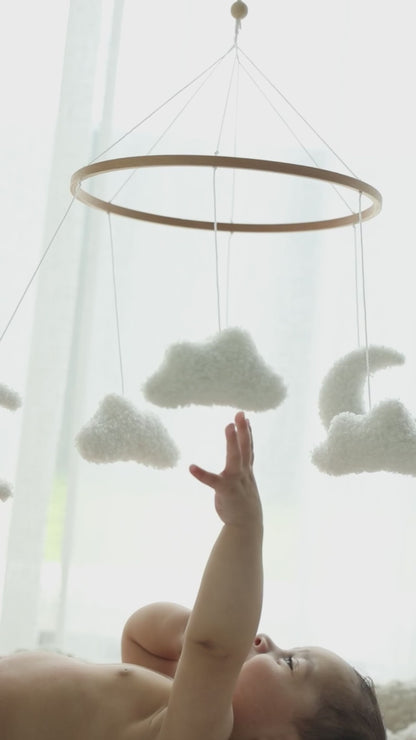 Bouclé Cloud & Moon Mobile